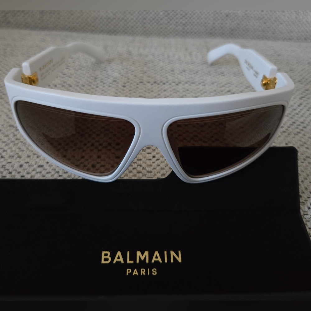 NWB BALMAIN B-Escape By Akoni Group Unisex White Sunglasses Made In Japan